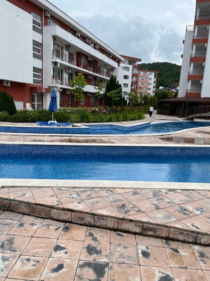 Fort Noks Apartments-Elenite Exteriér fotografie