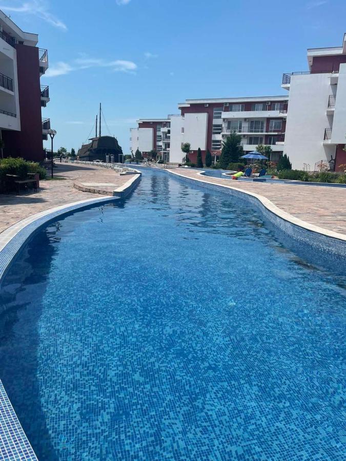 Fort Noks Apartments-Elenite Exteriér fotografie
